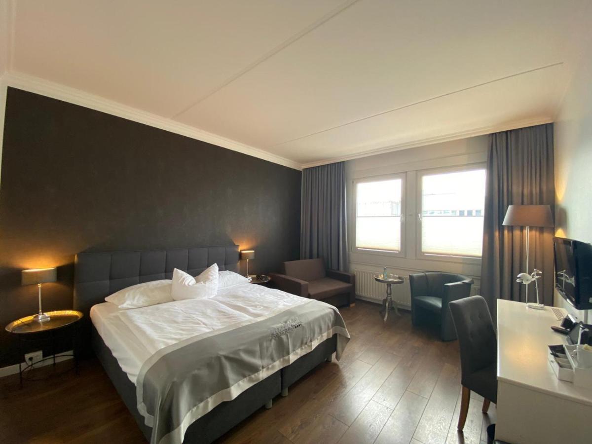 Neues Parkhotel Neumünster Exteriör bild