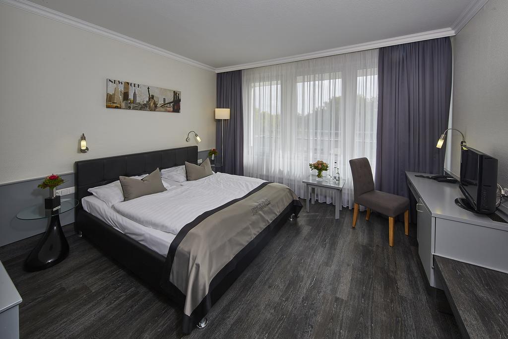 Neues Parkhotel Neumünster Exteriör bild
